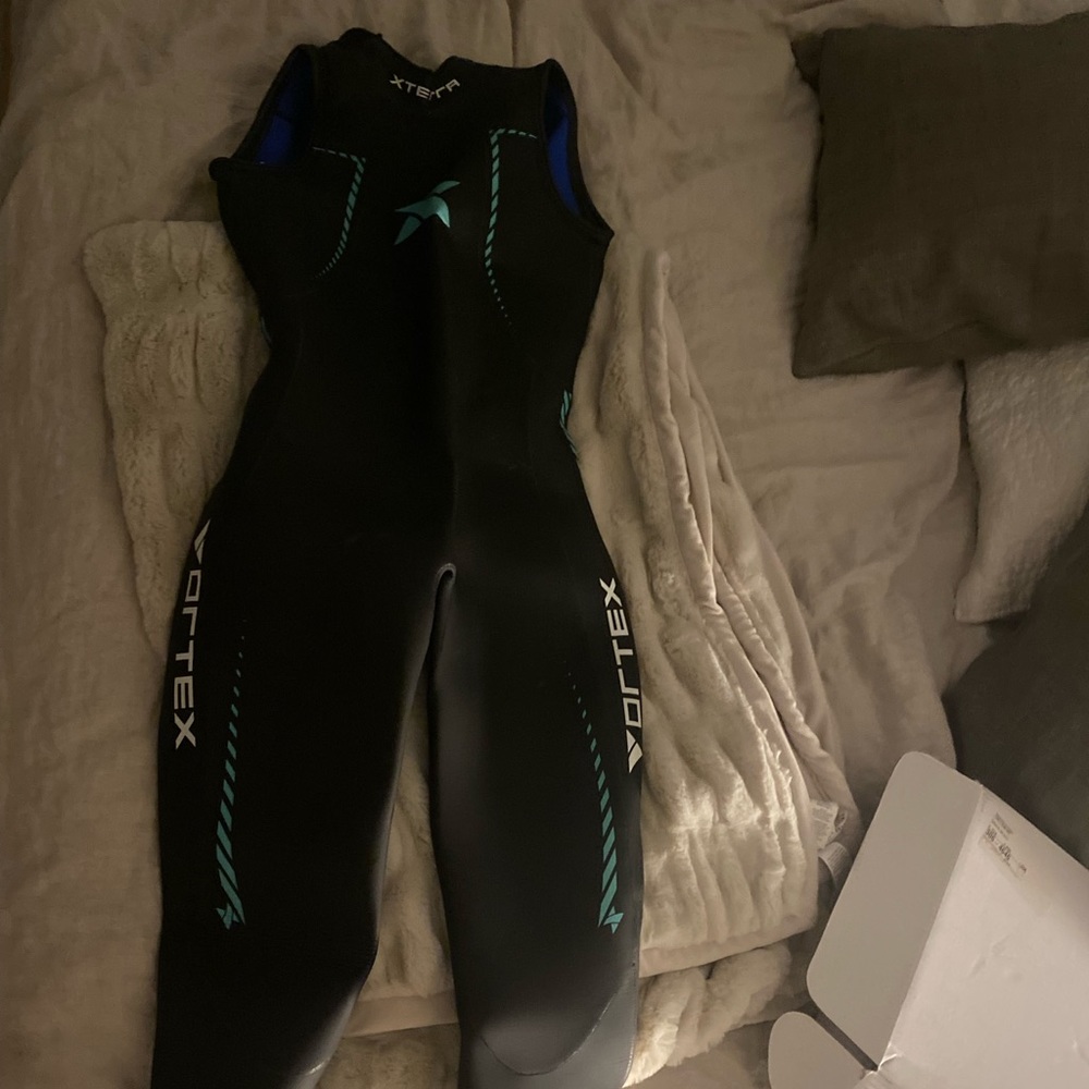 Womens large Vortex wetsuit